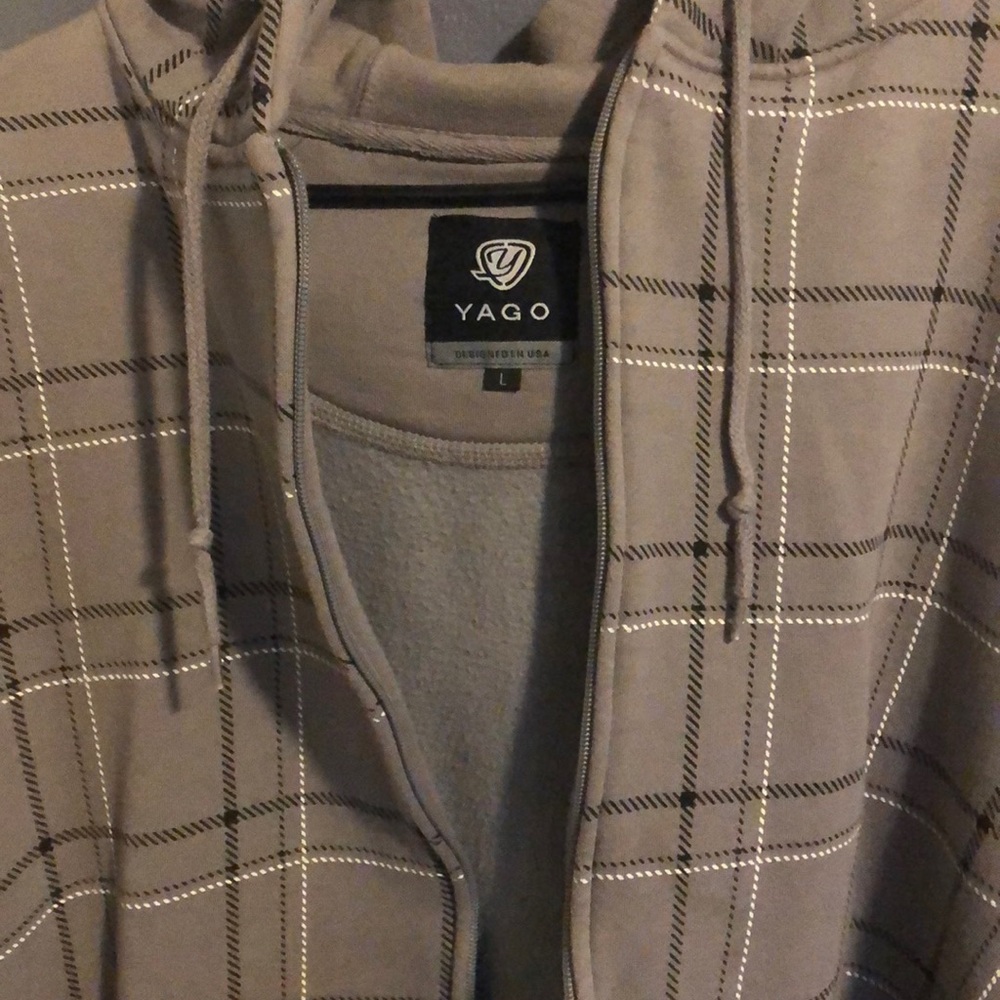YAGO hoodie sweater